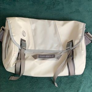 Brand new Timbuk2